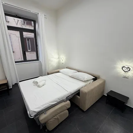 Appartement Valentino Station 32 *