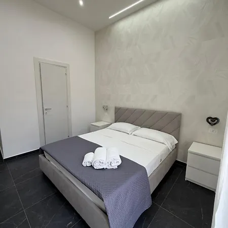 Valentino Station 32 Apartmán Neapol
